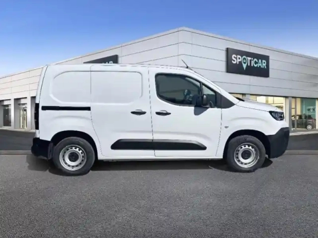 Citroën Berlingo van m diesel 100ch pack premium connect — photo 4