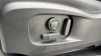 Land-Rover Defender 110 2.0 P300e X-Dynamic HSE — photo 19