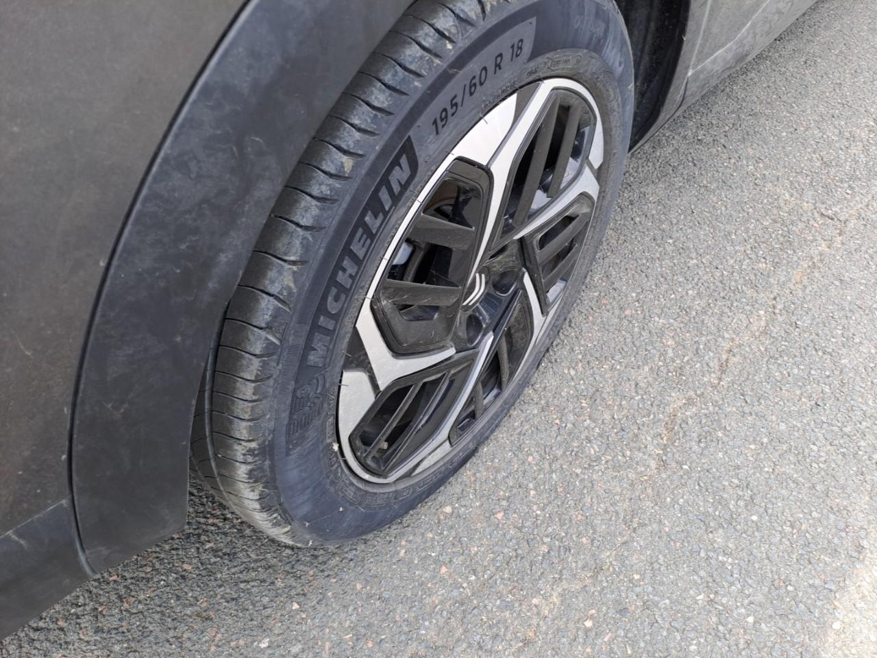 Citroën C4 X puretech 130 s&s eat8 shine — photo 5