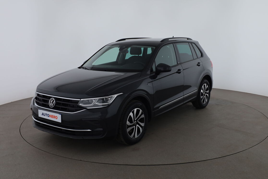 Volkswagen Tiguan 2.0 TDI Active DSG7 — photo 1