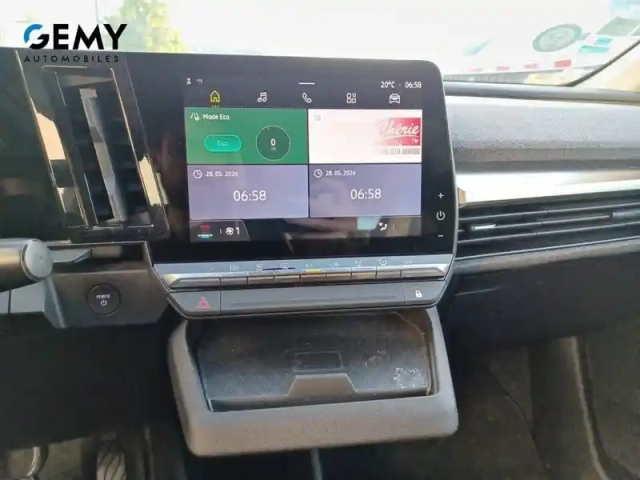 Renault Megane e-tech ev60 220 ch super charge — photo 16