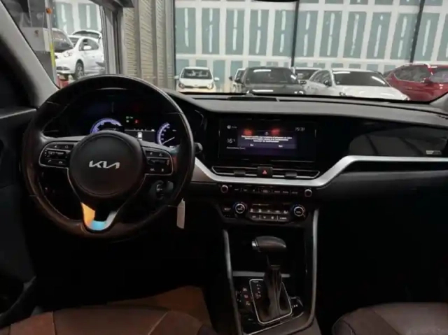 Kia Niro 1.6 gdi 105ch isg + plug-in 60.5ch active dct6 5cv — photo 9