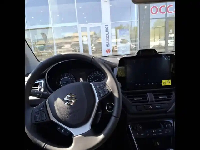 Suzuki S-Cross 1.4 boosterjet hybrid — photo 61