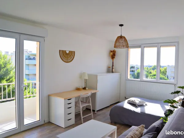 Grand studio meublé quartier EAI