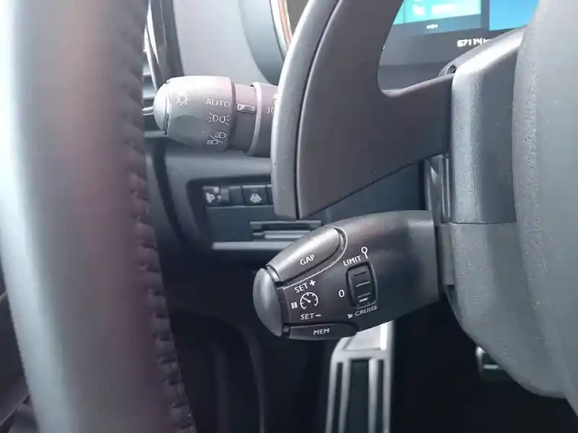 Citroën C5 Aircross hybride rechargeable 225 e-eat8 — photo 74