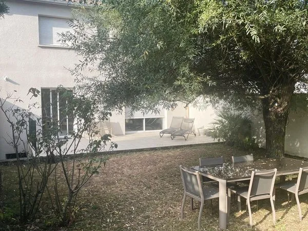 Maison 5 pièces 158 m²