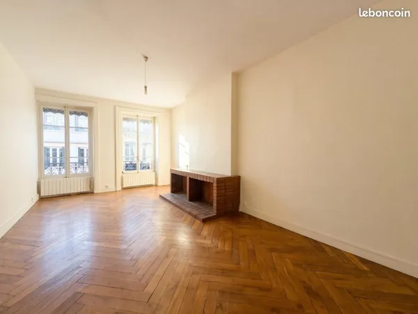 Appartement 2 pièces 67 m²