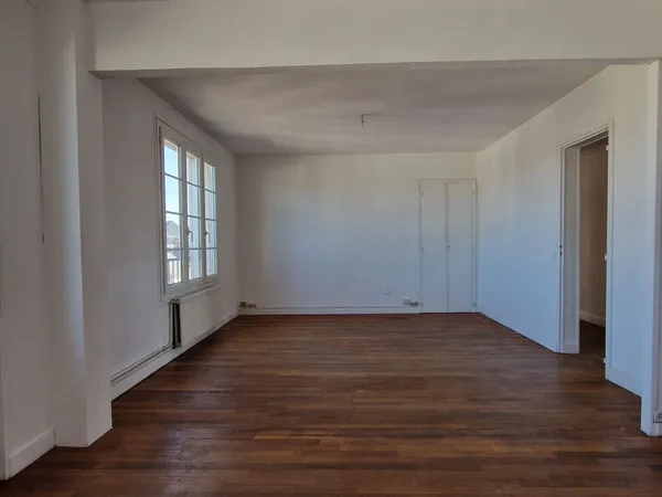 Appartement deux chambres - Quartier Chasse Royale - Hôpital