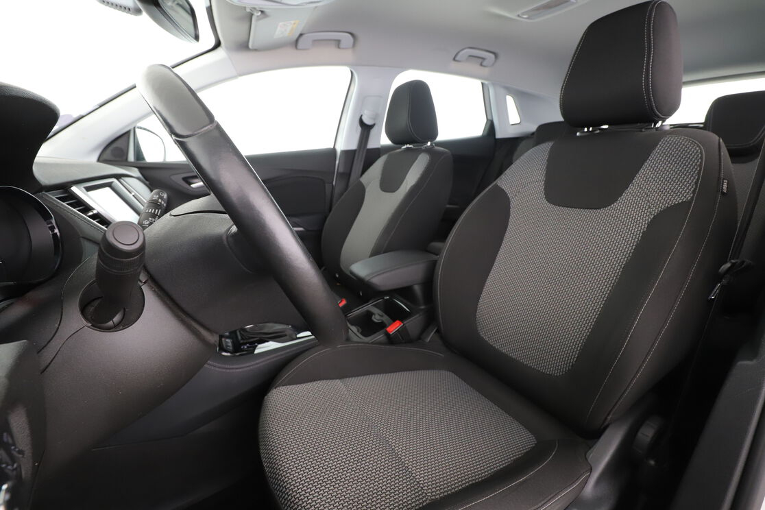 Opel Grandland X 1.2 Turbo Auto — photo 9