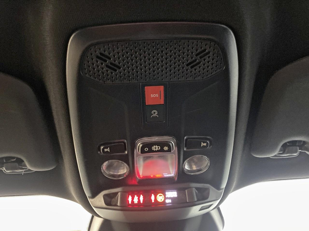 Peugeot 2008 hybrid 145 ch e-dcs6 style — photo 19