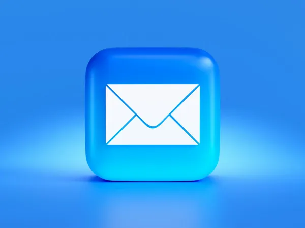 Copropriété : la convocation à l'assemblée générale arrive désormais par e-mail sans que vous ayez rien signé — et les AG de rentrée sont les premières concernées