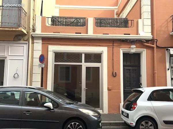 Local commercial rue du castillet