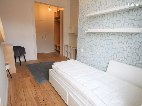 Studio 1 pièce 19 m²