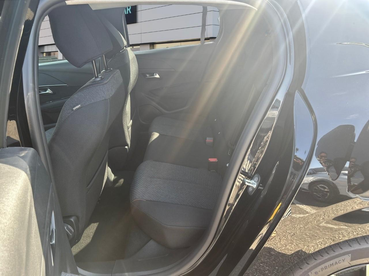 Peugeot 208 1.2 hybrid 110ch edition e-dcs6 — photo 10