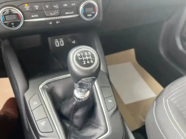 Ford Kuga 1.5 ecoblue 120ch titanium — photo 8