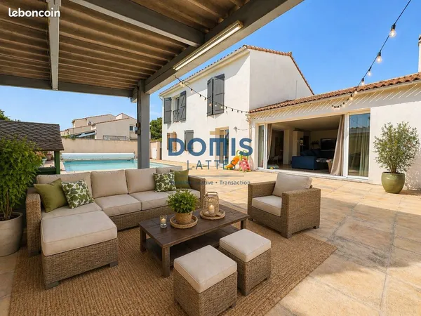 Villa 7 pièces 210 m²