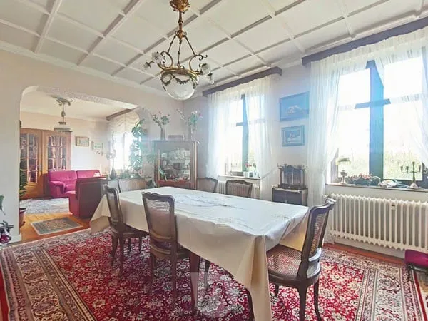 Maison 11 pièces 268 m²
