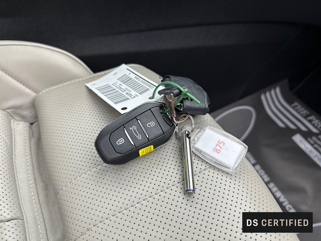 Ds Ds 7 crossback hybride rechargeable e-tense 300 eat8 4x4 opera — photo 40