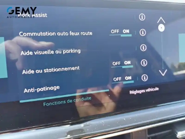 Citroën C5 Aircross hybride rechargeable 225 e-eat8 — photo 18