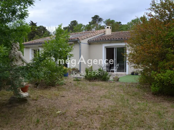 VILLA DE PLAIN PIED SUR UN TERRAIN SANS VIS A VIS