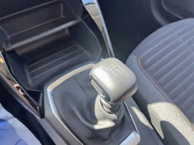 Peugeot 208 puretech 100 s&amp;s bvm6 — photo 19