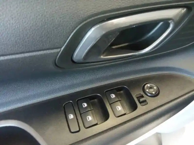 Hyundai I20 1.0 t-gdi 100 dct-7 hybrid 48v — photo 42