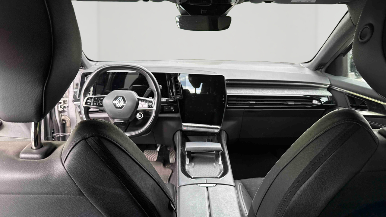 Renault Austral mild hybrid 160 auto — photo 9