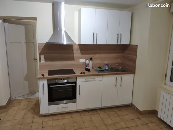 APPARTEMENT 2 PIÈCES RDC + CAVE à BONNETABLE