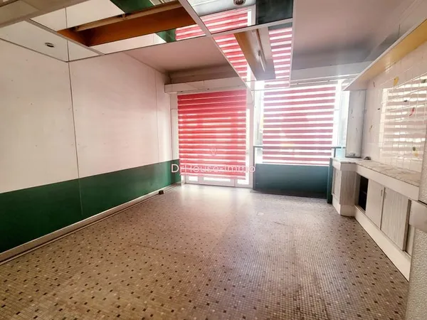 Murs commerciaux et appartement en duplex quartier Jardin des Plantes