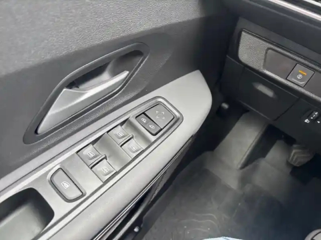 Dacia Jogger 1.0 tce 110ch extreme 7 places -24 — photo 6