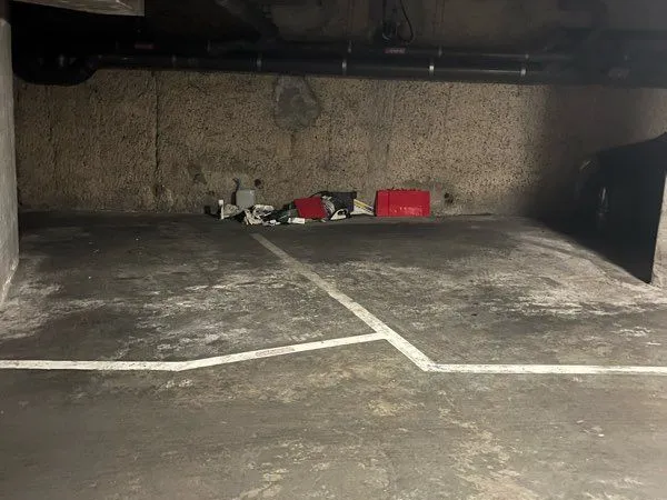 5 places de parking en sous sol sécurisé Bourguignons Argenteuil