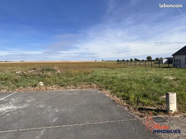 Terrain 976 m² Courtisols