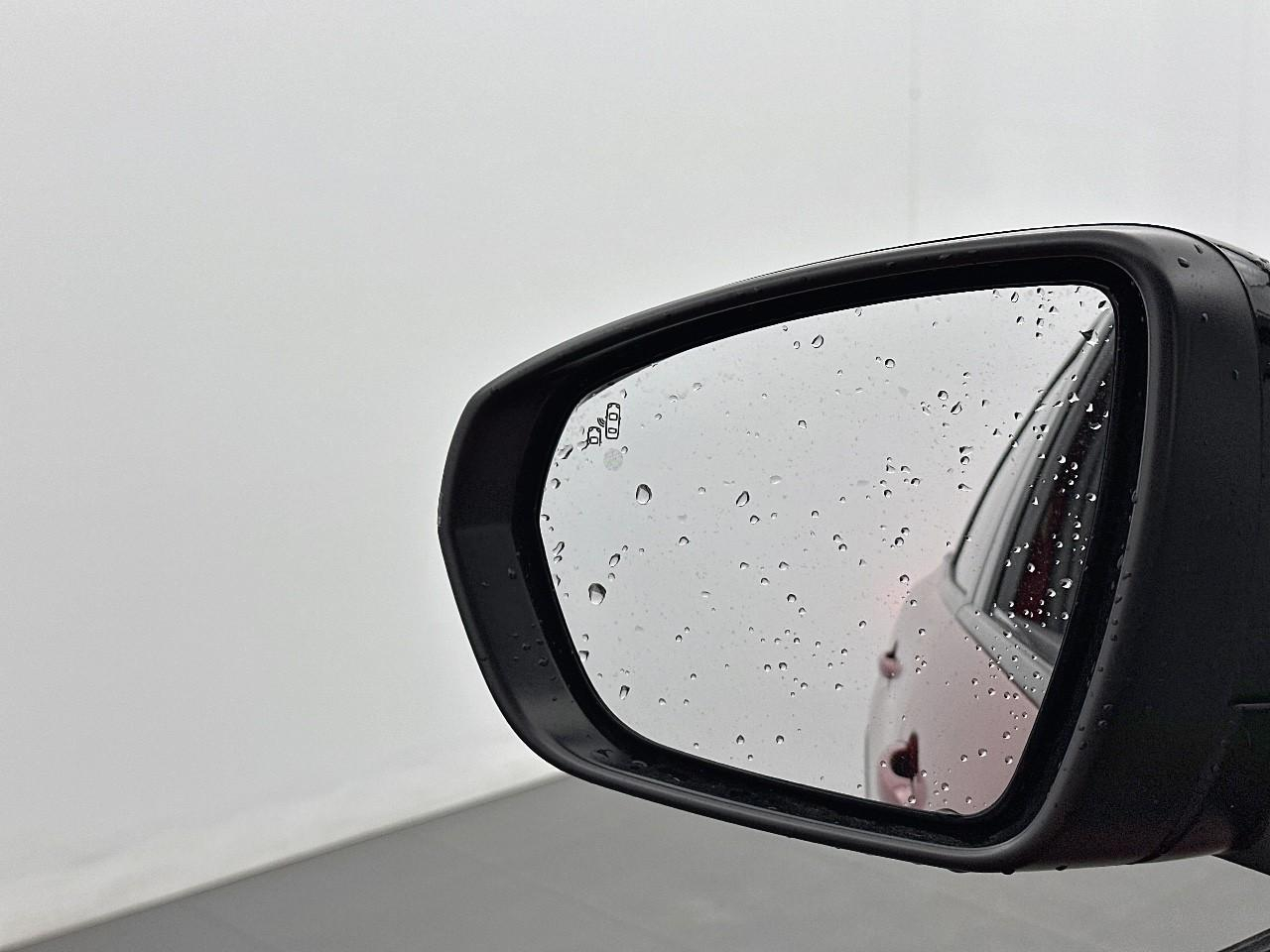 Peugeot 3008 hybrid 225 e-eat8 gt — photo 31