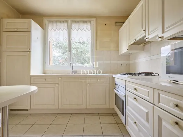 APPARTEMENT - SCEAUX - PROCHE MARIE CURIE
