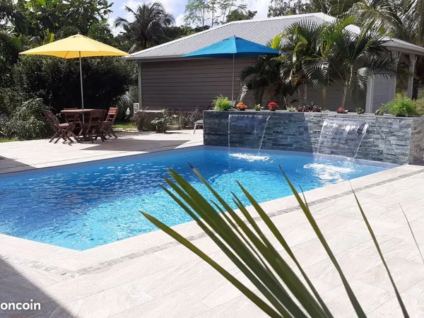 Charmant BUNGALOW tout confort piscine et charges comprises