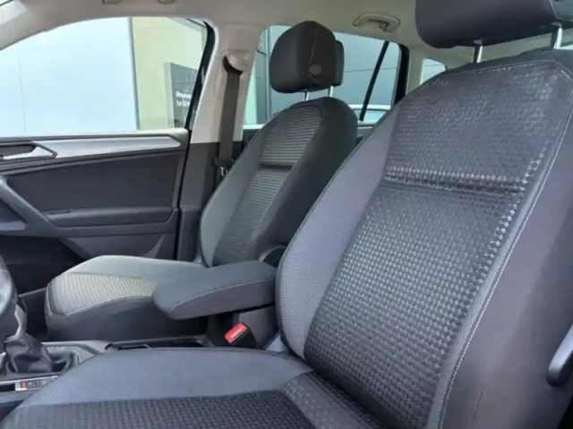Volkswagen Tiguan 2.0 tdi 150ch active dsg7 — photo 9