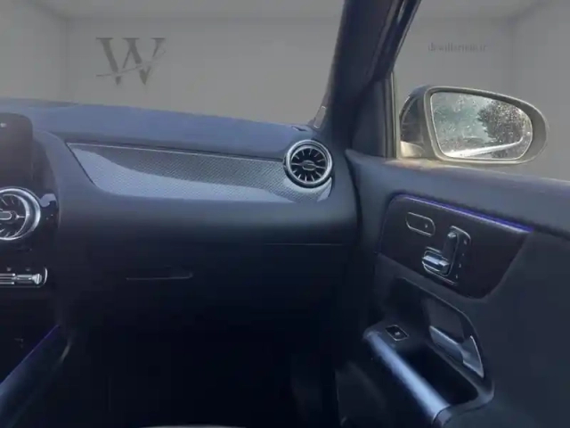 Mercedes Gla 250 e amg line — photo 14