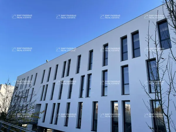 Bureaux 1662 m²