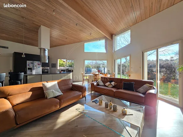 Maison 4 pièces 142 m²