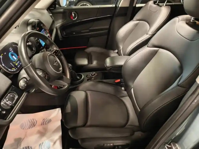 Mini Countryman cooper s e yours all4 — photo 17