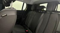 Peugeot 208 1.2 Hybrid 100ch Allure e-DCS6 — photo 13