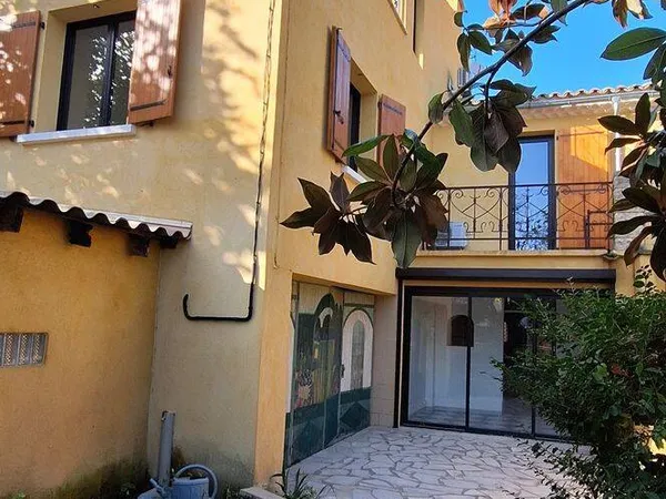 Maison 7 pièces 200 m²