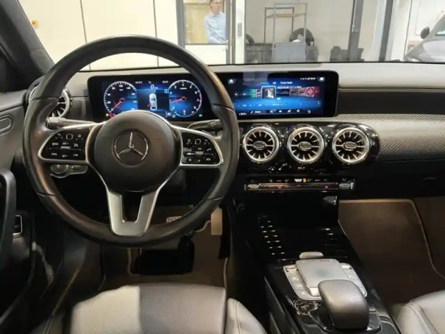 Mercedes Classe A 200 berline business line — photo 13
