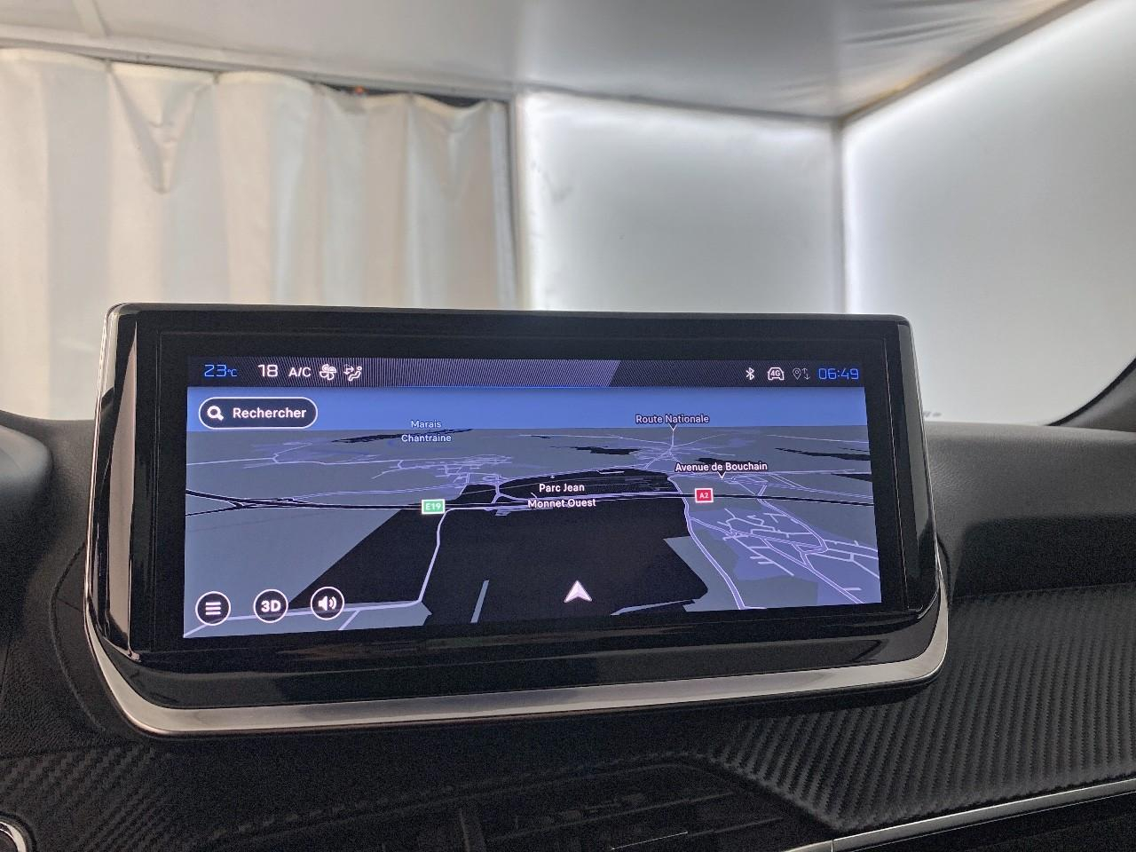 Peugeot 2008 hybrid 145 ch e-dcs6 allure — photo 14