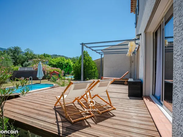 Villa 4 pièces 92 m²