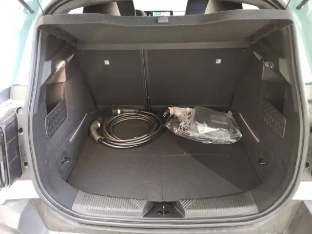 Renault 4 renault  e-tech electrique 150 ch autonomie confort — photo 9