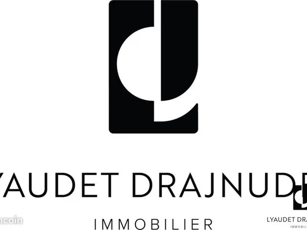 Local commercial 755 m² PERREUX