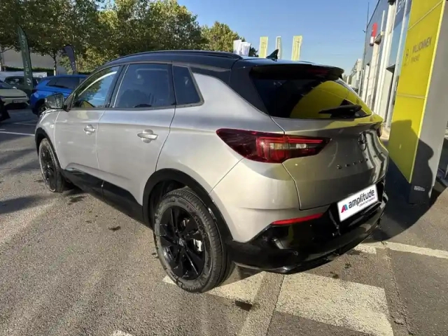 Opel Grandland 1.2 turbo 130ch gs — photo 7