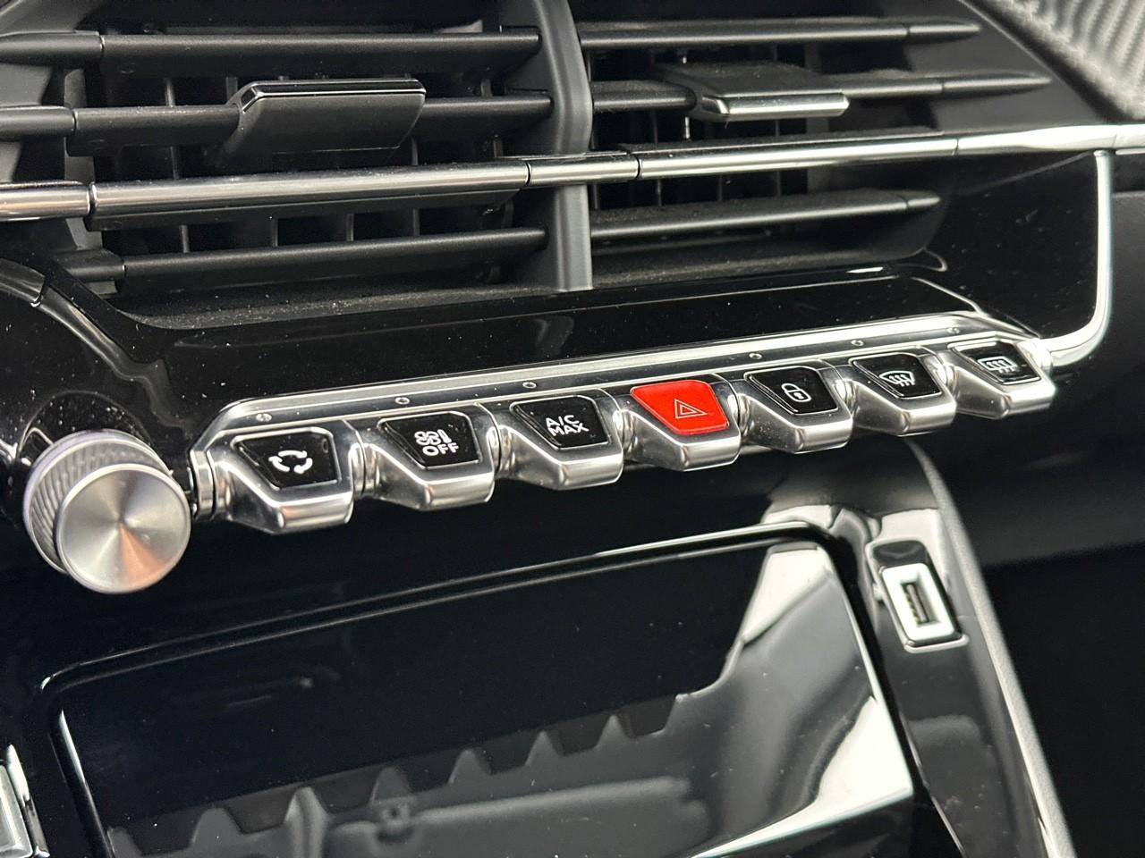 Peugeot 2008 puretech 130 s&s eat8 allure — photo 26