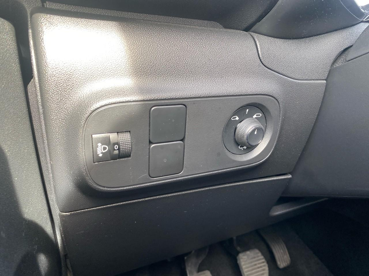 Citroën C3 1.2 puretech 83ch s&s max — photo 18